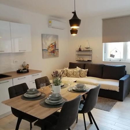 Maiva Appartement Nin Buitenkant foto